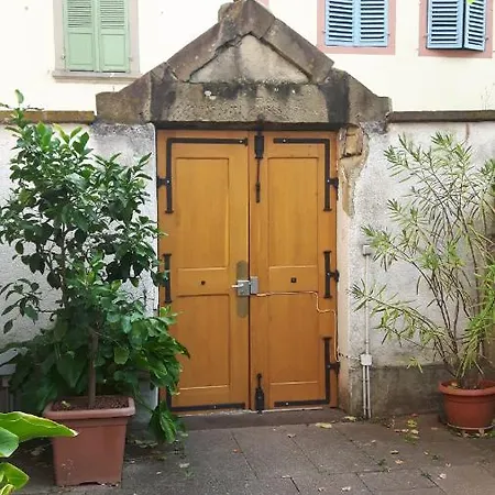 Les Toits De L'abbaye サヴェルヌ